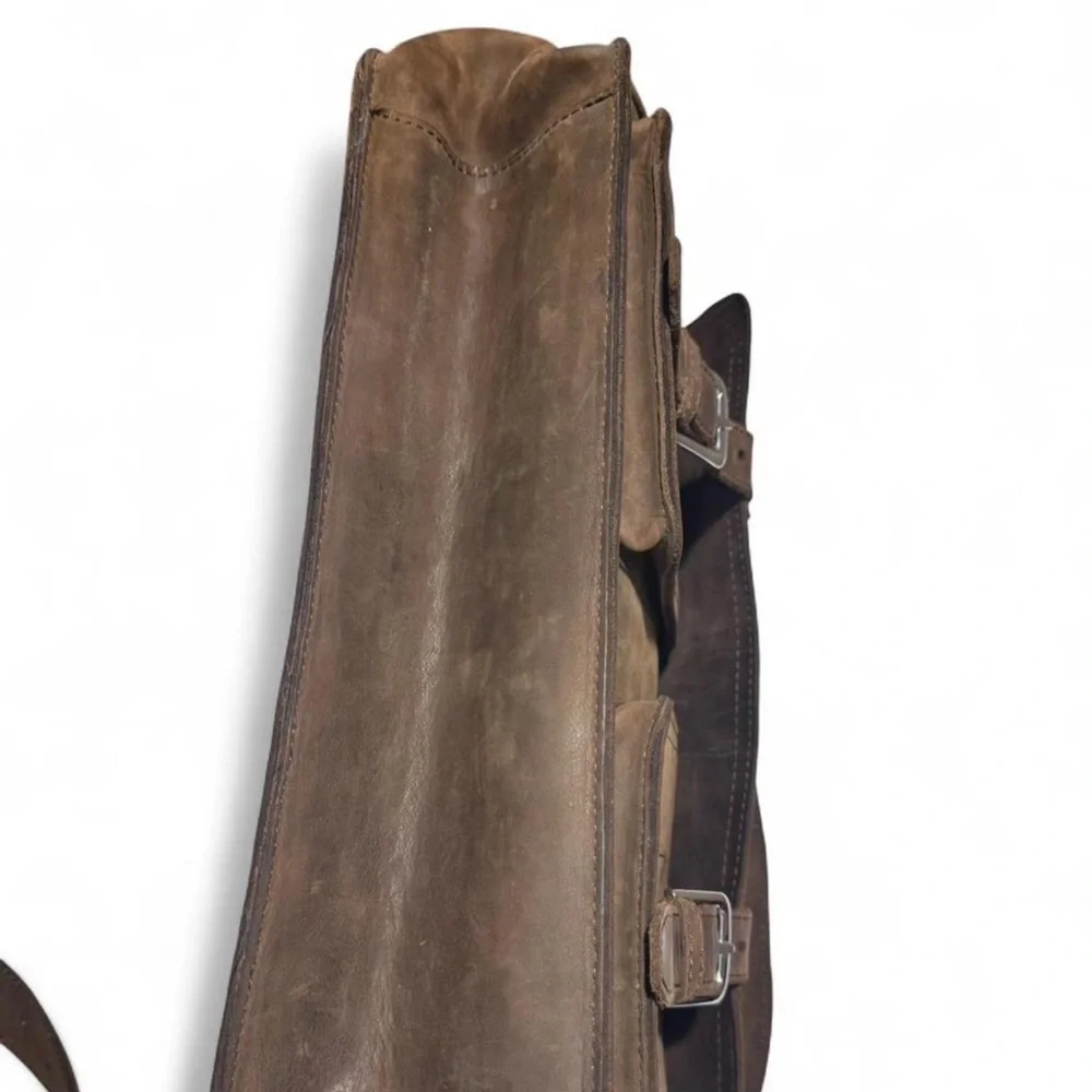 Vagabond Brown Leather Messenger Bag with Dual Front Pockets